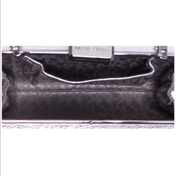 Michael Kors Elsie Quilted Box Clutch Silver - Picture 2 of 7